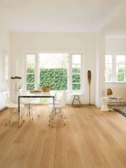 Quickstep Impressive Natural Varnished Oak