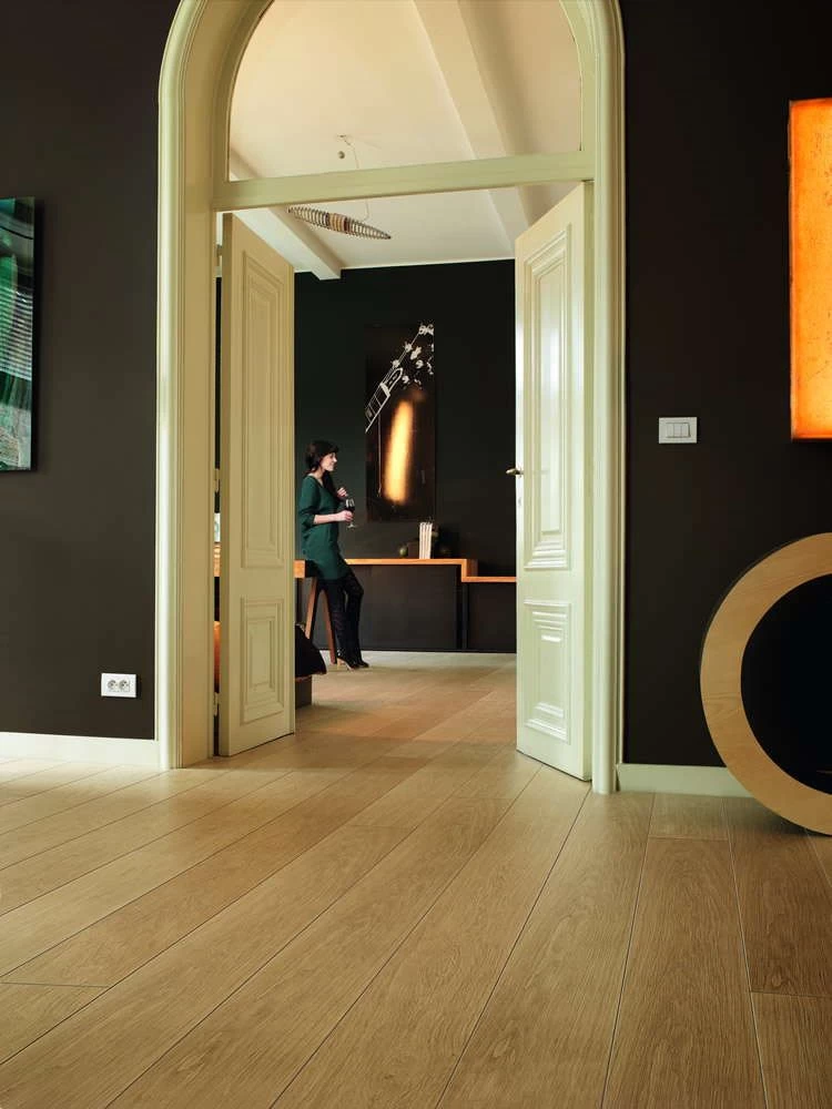 Quickstep Largo Natural Varnished Oak 3 Quickstep Largo Natural Varnished Oak