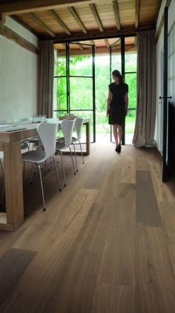 Quickstep Palazzo Latte Oak