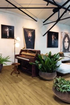 Quickstep Classic Honey Brown Oak