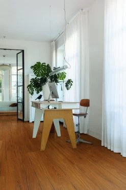 Quickstep Classic Medium Brown Teak