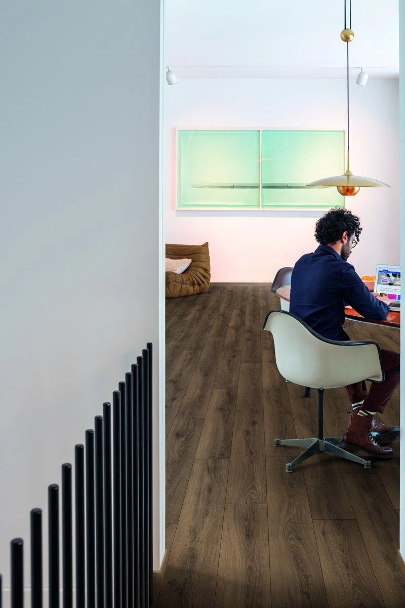 Quickstep Classic Warm Brown Oak 3 Quickstep Classic Warm Brown Oak